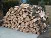 Suché dubové dřevo naštípané a nařezané na délku 33 cm.Dubové dřevo má větší výhřevnost než buk.Zavážíme pouze okres Opava, Bruntál, Olomouc