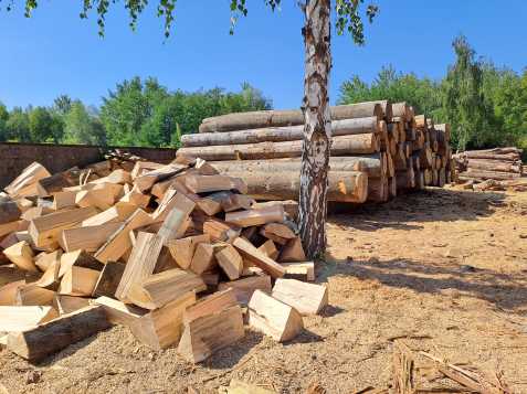 Palivové dřevo FirewoodRush s.r.o.